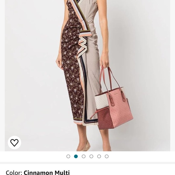 Michael Korrs “Authentic” Tags are included slightly used Voyager East/West Tote - Picture 10 of 12